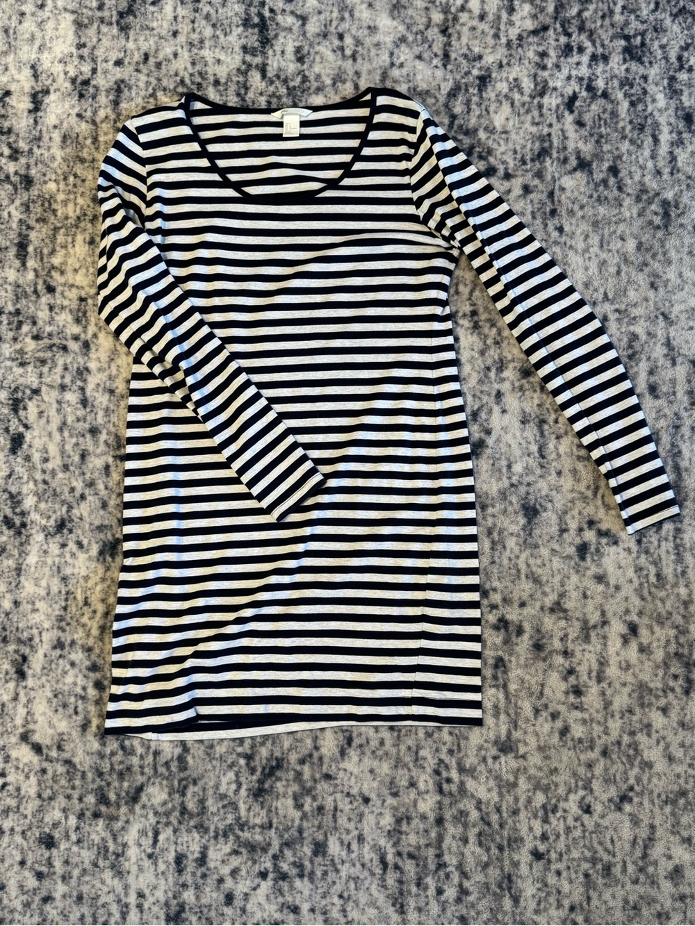 H&M Black and White Striped Long Sleeve Dress